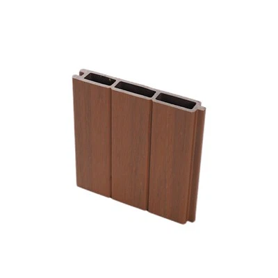 Močan WPC za ostre zunanje razmere