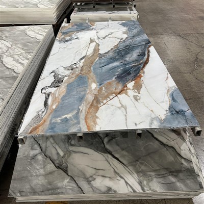 Bela sijajna PVC stenska plošča